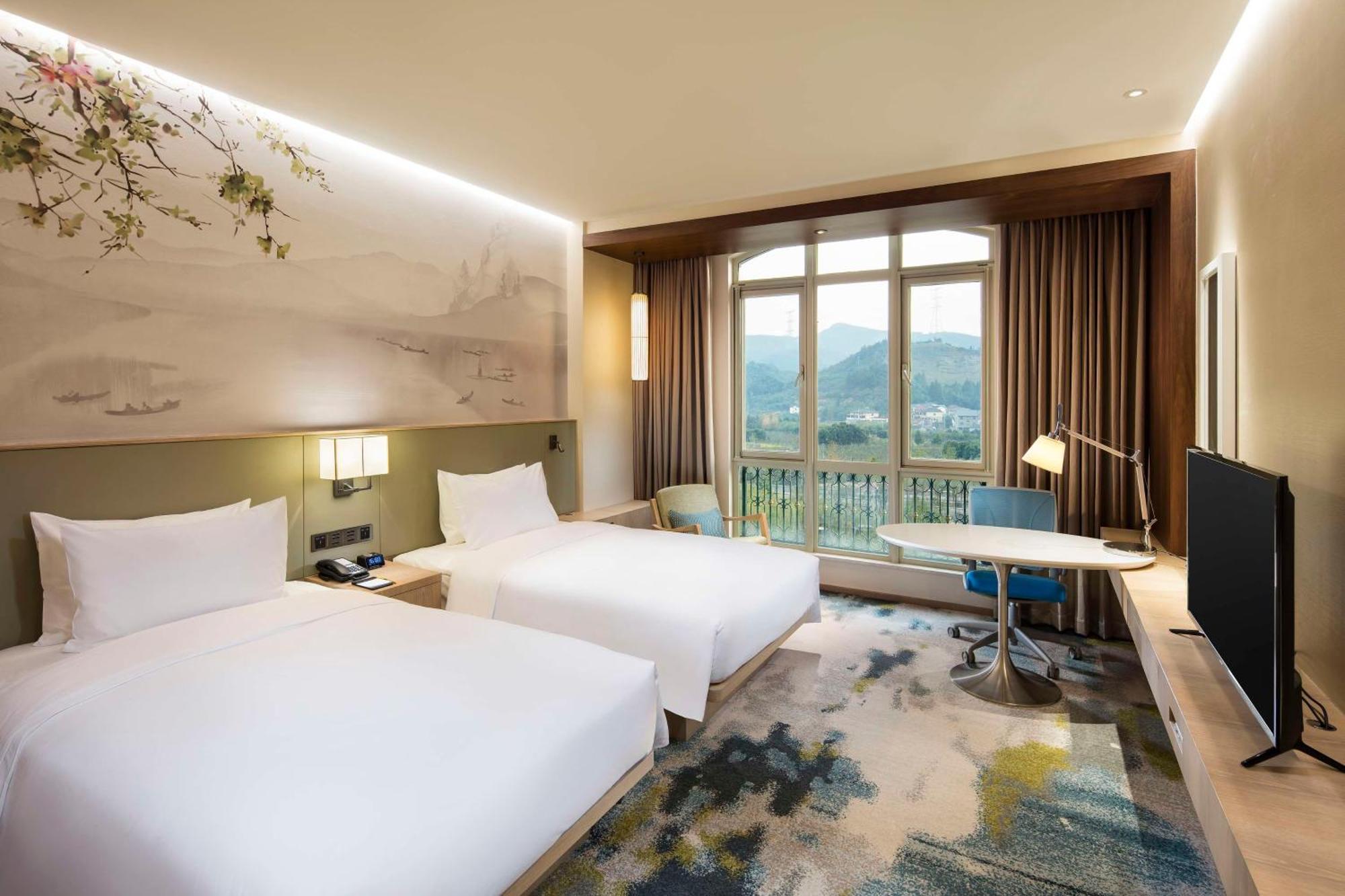 Hilton Garden Inn Hangzhou Lu'Niao Anji Exterior photo